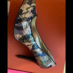 Sequins shoes
